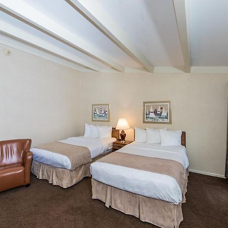 Windjammer Lodge Огденсбург Экстерьер фото